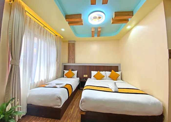 Five Season Hotel 2*